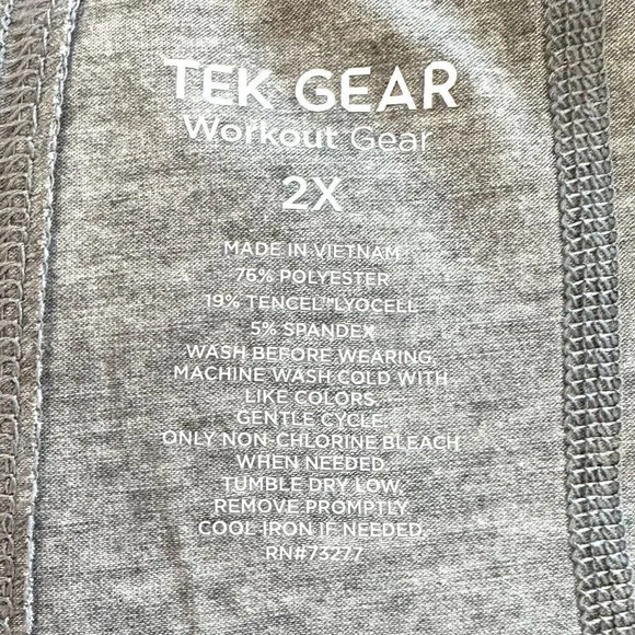 NWT TEK GEAR Women Sleeveless Pullover High Neck Gray Muscle Shirt Plus Size 2X - Picture 14 of 14